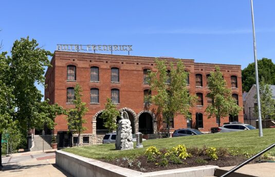 Hotel Frederick